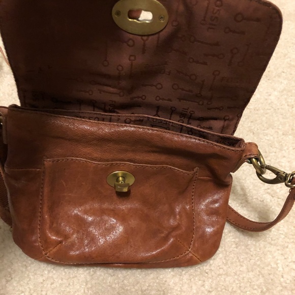 Leather Fossil Crossbody - Picture 3 of 3